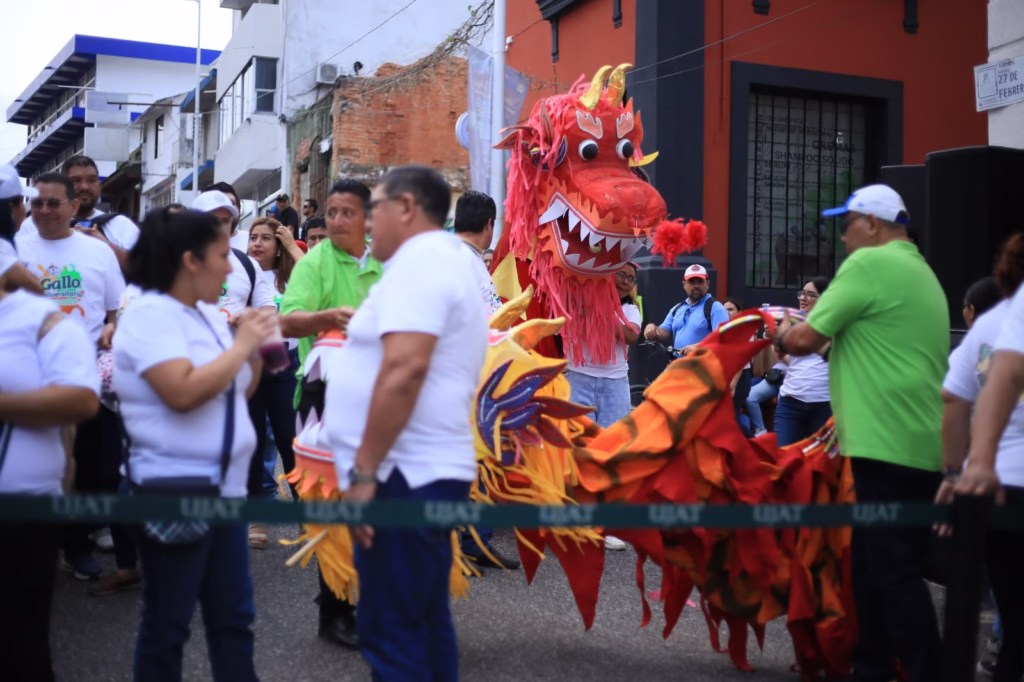 Javier May Encabeza Por Primera Vez El Tradicional Gallo Universitario De La Ujat 79 76D09Cb2 3Aad 4E3D 9692 1E43A1Bcd91F