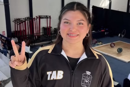 Fuerza Y ​​Determinacion Daniela Mendoza Orgullo De Tabasco En Levantamiento De Pesa E1743102273900