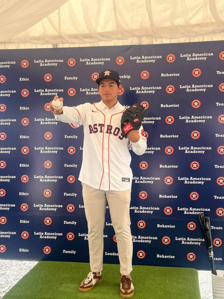 ¡Orgullo Tabasqueño! Emilio Payró Debuta Con Los Astros De Houston En Liga Rookie 74 489032516 1079257590909284 7160380332558611022 N