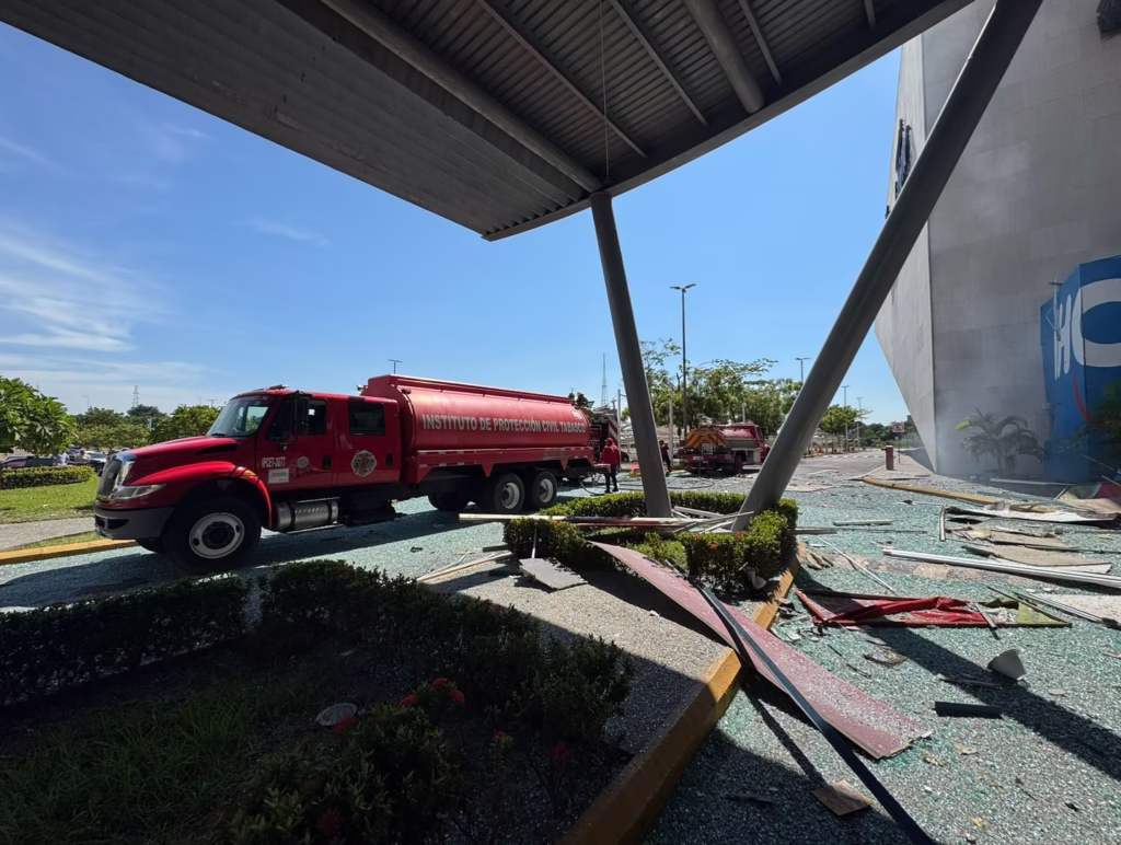 Explosión En Plaza Altabrisa Deja 14 Lesionados Y Moviliza A Cuerpos De Emergencia En Villahermosa 73 527450809 17886850692342122 142446004857713830 N