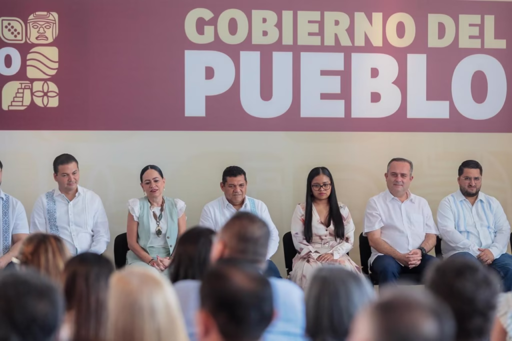 Gobernador Javier May Y Magistrado Efraín Reséndez Presiden Entrega Del Premio Estatal De La Juventud 2025 75 Whatsapp Image 2025 08 12 At 5.09.08 Pm 2
