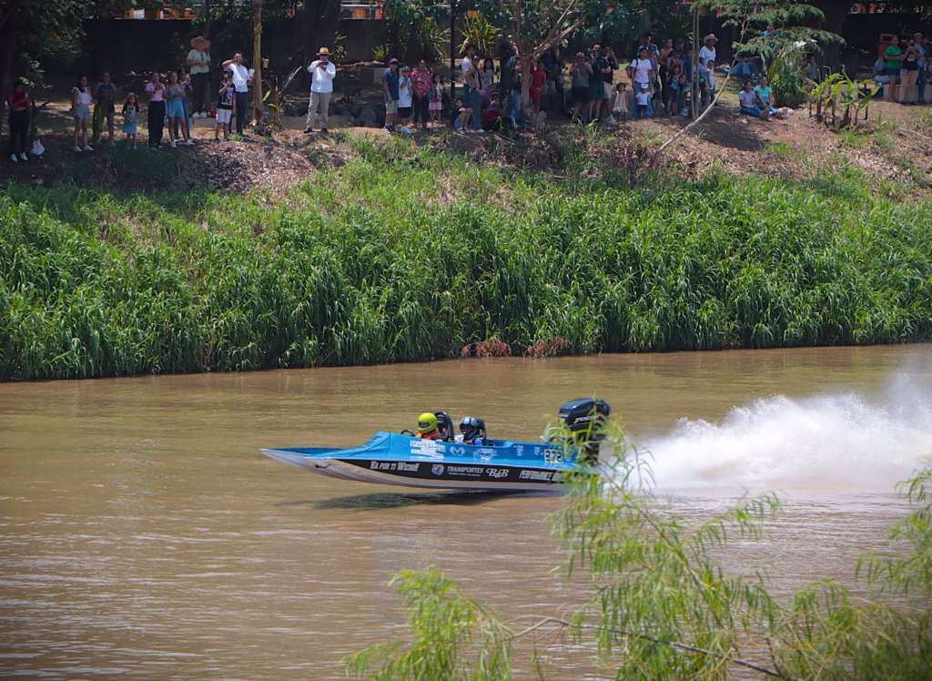 Carlos Efraín Reséndez Bocanegra Asiste Al Regreso De La Gran Carrera Motonáutica 50 Leguas Del Grijalva 77 Whatsapp Image 2025 08 23 At 2.29.12 Pm 2