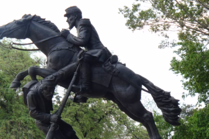 Monumento A Gregorio Mendez Magana Emblema De Resistencia Y Memoria En Tabasco Scaled E1757001704936