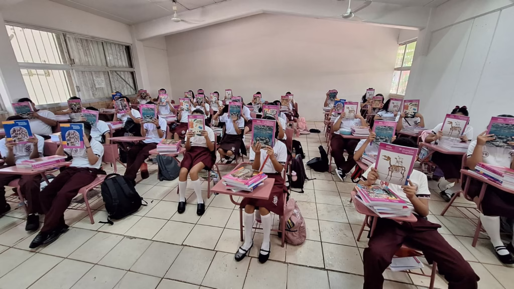 ¡Educación Al 100% En Tabasco! Entrega Completa De Libros De Texto Gratuitos Para El Ciclo Escolar 2025-2026 73 Whatsapp Image 2025 09 04 At 7.09.01 Am 1