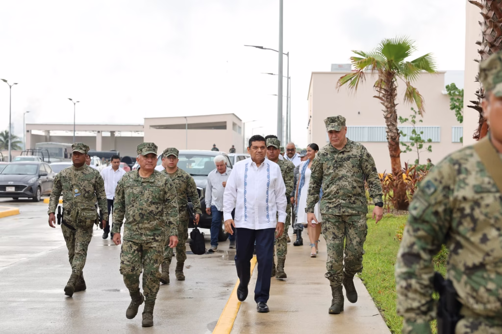 Gobernador Javier May Rodríguez Acompaña La Toma De Protesta Del Vicealmirante Juan Carlos Vera Salinas Como Comandante De La Tercera Región Naval 72 Whatsapp Image 2025 09 12 At 12.49.17 Pm 2