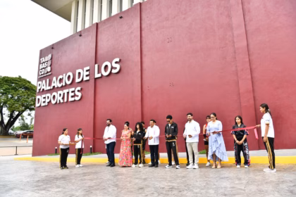 Una Fotografía Horizontal De Plano General Que Muestra La Ceremonia De Inauguración Del Nuevo Palacio De Los Deportes En Tabasco.