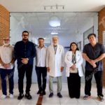 Directiva Del Hospital Zumaya Y Autoridades Académicas De La Universidad Olmeca Posan Juntas Durante La Visita Estratégica Para Fortalecer La Formación Médica.
