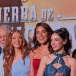 Elenco Estelar Con La Actriz Daniela Martínez Y Sergio Goyri Durante La Presentación Oficial De La Telenovela Tierra De Amor Y Coraje.