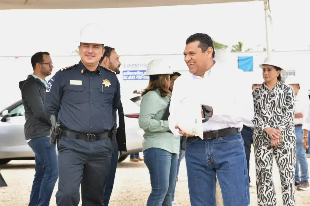 Avanzan En Tiempo Y Forma Construcción De Los Nuevos C5 “Escudo Olmeca” Y El Centro De Convenciones Y Exposiciones Avanzan En Tiempo Y Forma Construcción De Los Nuevos C5 “Escudo Olmeca” Y El Centro De Convenciones Y Exposiciones