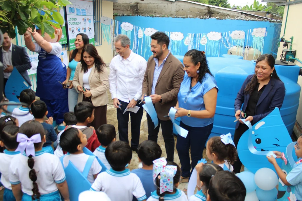 Cosechar La Lluvia En Las Aulas: El Proyecto Que Aprovechará Casi Un Millón De Litros De Agua En Planteles De Cárdenas Y Centro Cosechar La Lluvia En Las Aulas: El Proyecto Que Aprovechará Casi Un Millón De Litros De Agua En Planteles De Cárdenas Y Centro
