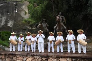 Los Tamborichocos Llevan El Sonido De Tabasco Al Cervantino 2026: Tambor, Flauta Y Tradición Chontal Los Tamborichocos Llevan El Sonido De Tabasco Al Cervantino 2026: Tambor, Flauta Y Tradición Chontal