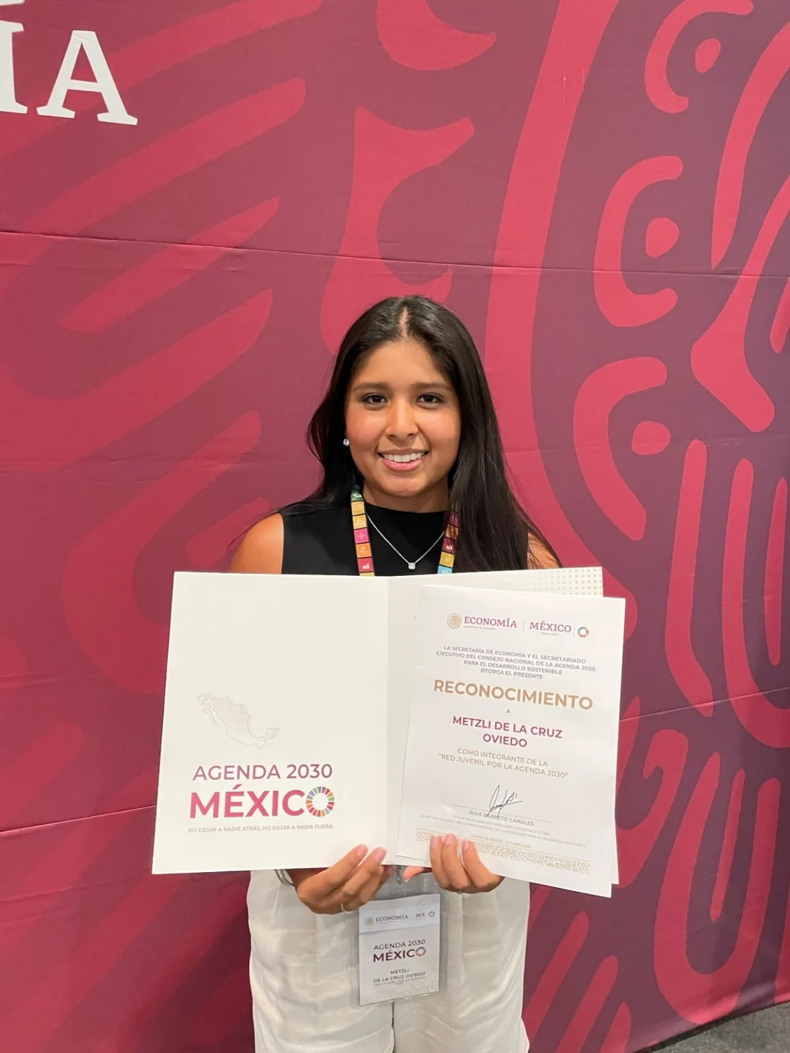 Metzli De La Cruz Oviedo Muestra Reconocimiento Por Su Participación En La Red Juvenil Por La Agenda 2030